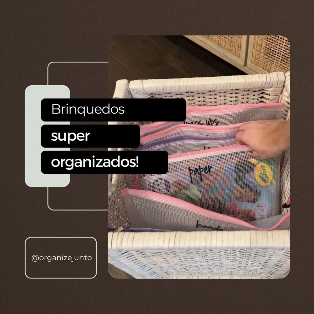 Organizar brinquedos no quarto usando caixas e sacolas